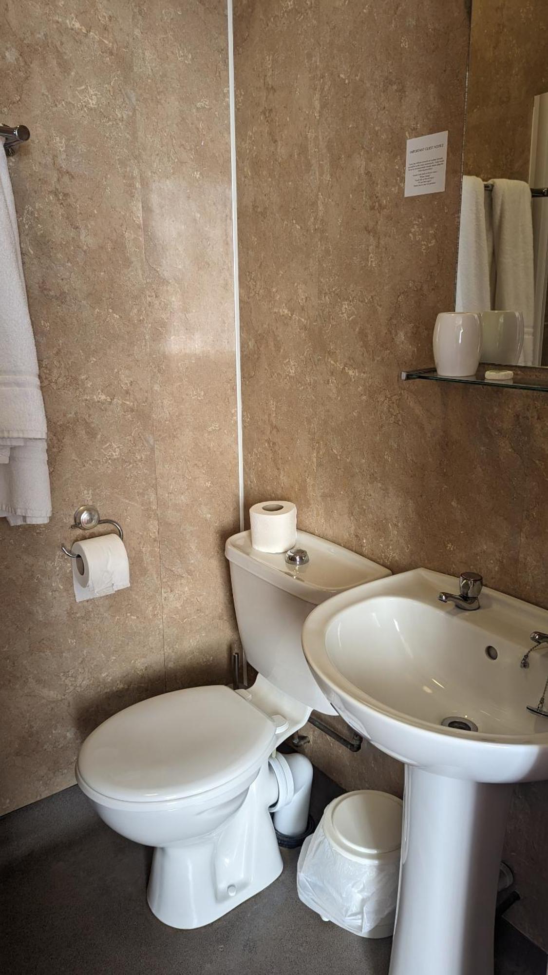 Bed and Breakfast The King'S Arms Бостон Экстерьер фото